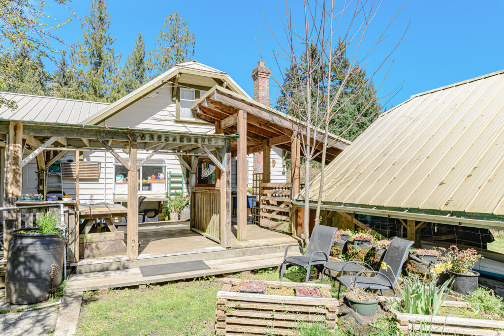 1661 Fulford-Ganges Road_Ian Brown_Coastline Photography-41