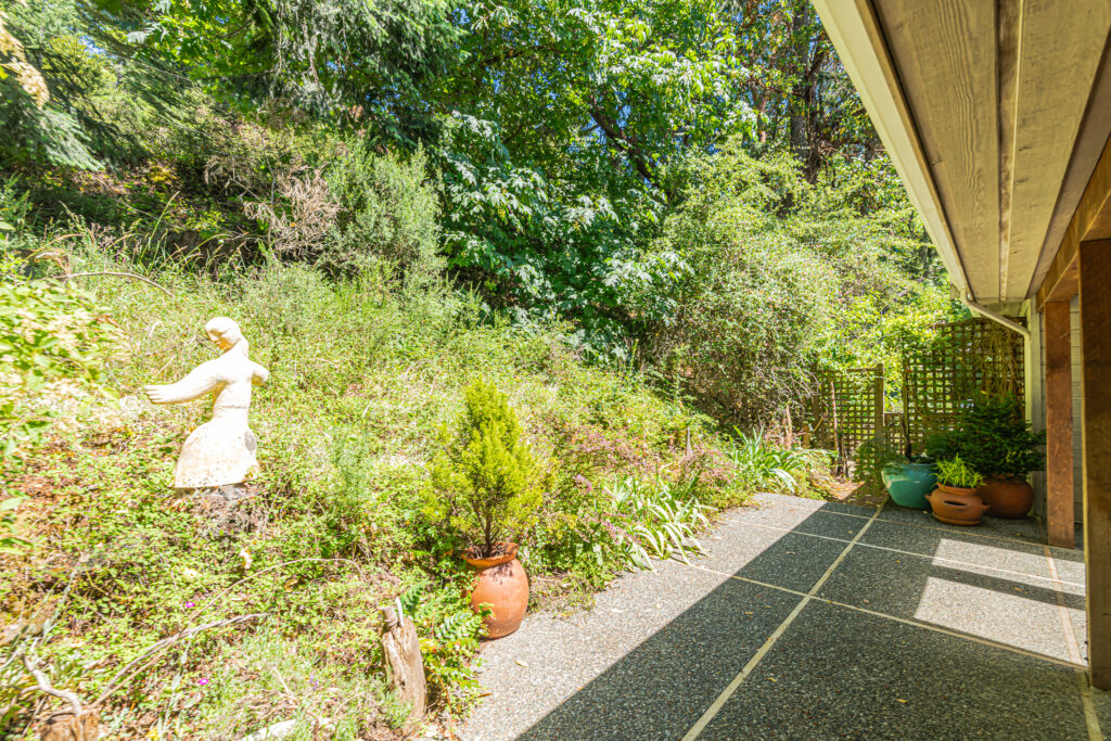 351 Elizabeth Drive_Ian Brown_Coastline Photography-60